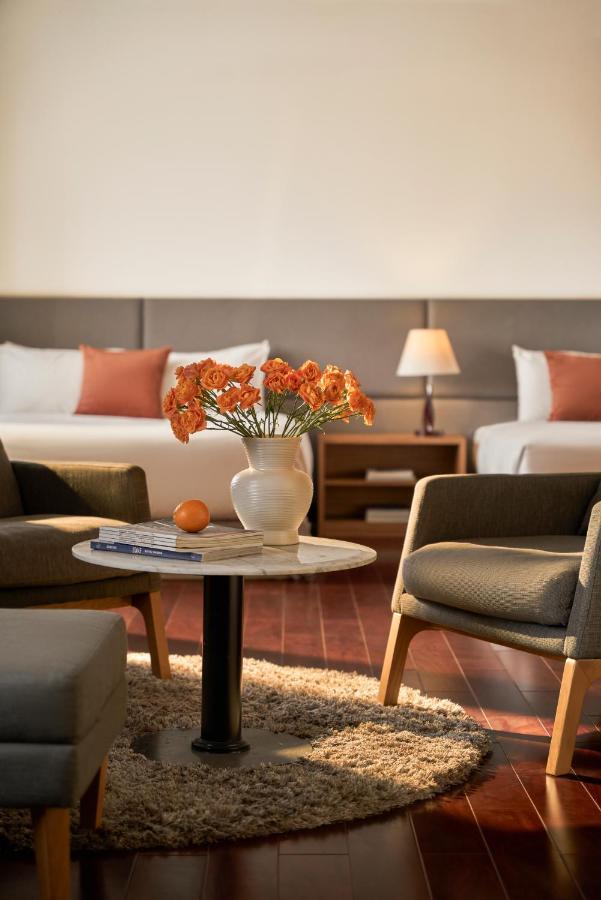 Oakwood Hotel & Apartments Saigon Хошимин Екстериор снимка